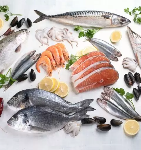 El consumo de pescado mejora la masa muscular.
